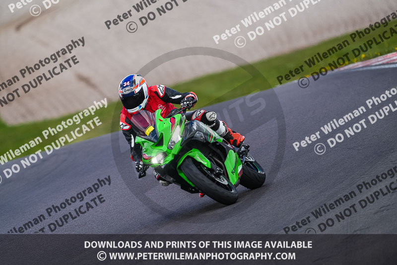 donington no limits trackday;donington park photographs;donington trackday photographs;no limits trackdays;peter wileman photography;trackday digital images;trackday photos
